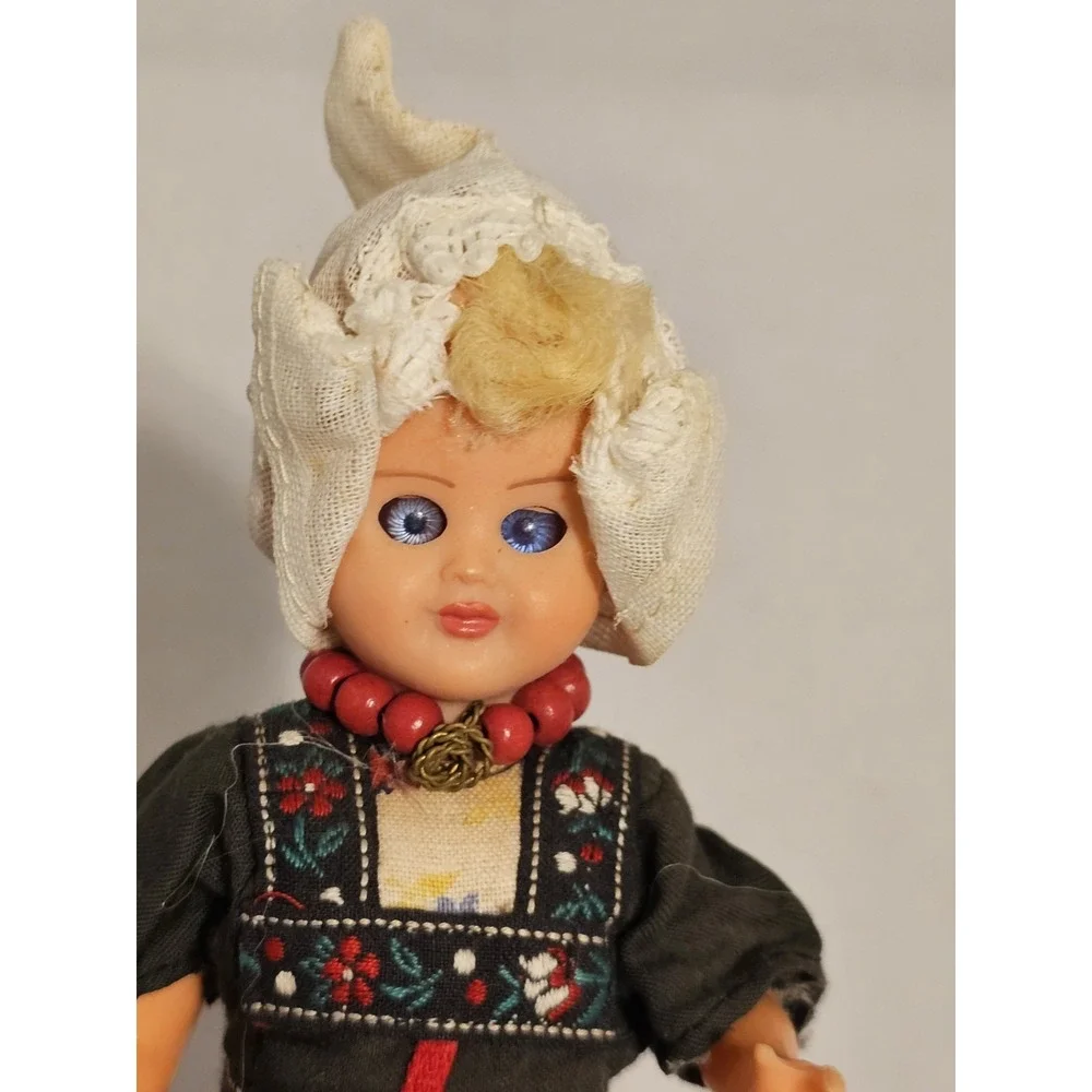 Vintage Dutch Girl Souvenir Doll Hard Plastic Sleeping Eyes Wooden Shoes Clog 7